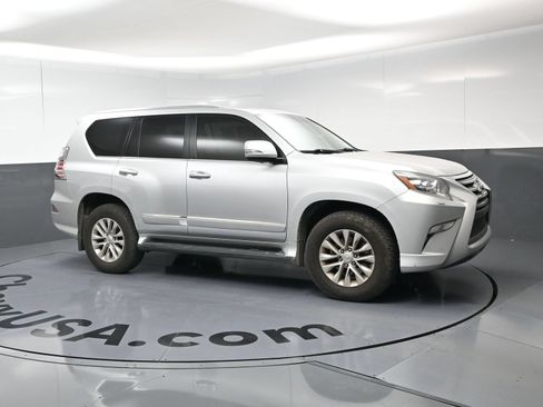 Used 2014 Lexus GX 460 w/ Premium Package AWD/4WD image 2