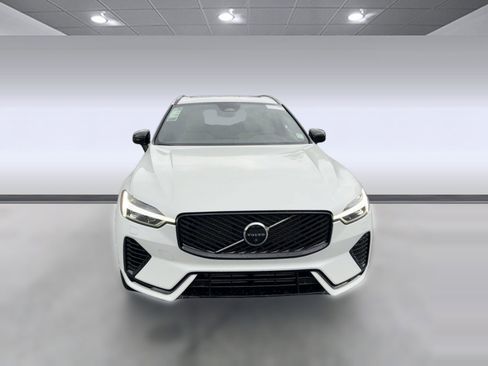 New 2026 Volvo XC60 T8 Plus w/ Protection Package Premier image 6
