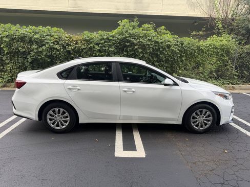Used 2019 Kia Forte Sedan FWD image 4