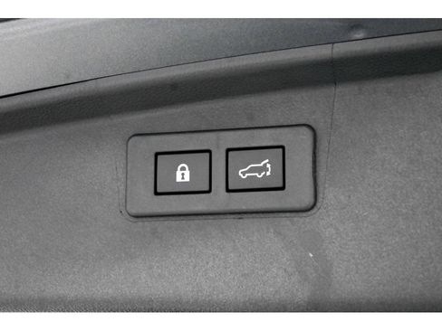 Used 2025 Subaru Outback Premium AWD/4WD image 36