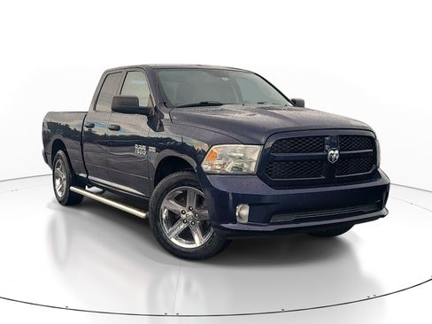 Used 2014 RAM 1500 Express RWD image 1
