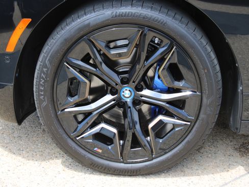 Used 2024 BMW iX M60 AWD/4WD image 13
