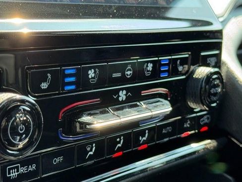 New 2025 Jeep Grand Cherokee L Overland w/ Advanced Protech Group III image 24