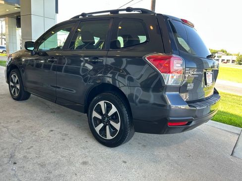 Used 2018 Subaru Forester 2.5i w/ Alloy Wheel Package AWD/4WD image 5
