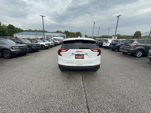 Used 2024 GMC Terrain SLE w/ Driver Convenience Package AWD/4WD image 6