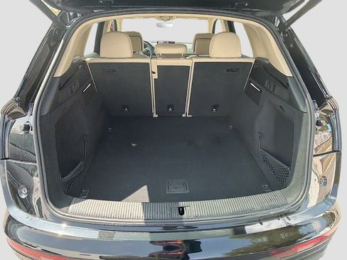 Used 2022 Audi Q5 2.0T Premium image 11