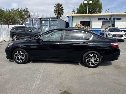 Used 2017 Honda Accord LX image 6
