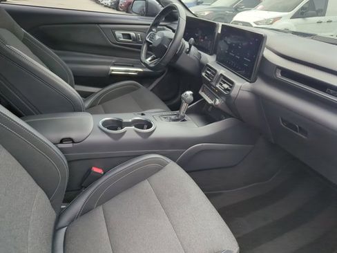 Used 2025 Ford Mustang GT RWD image 21
