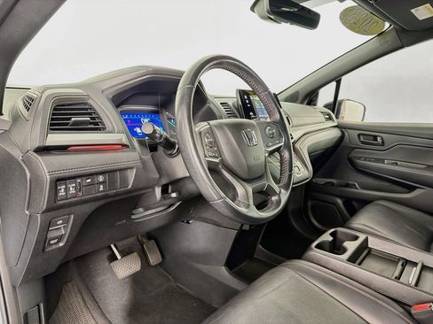 Used 2023 Honda Odyssey Sport image 11