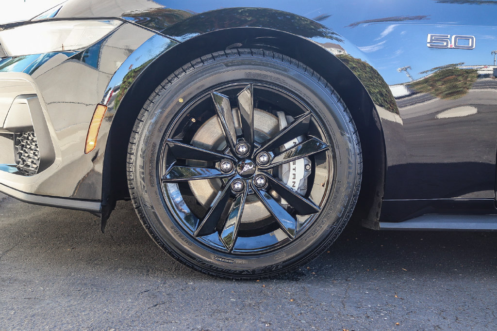 Used 2025 Ford Mustang GT RWD image 10