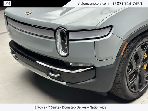 Used 2023 Rivian R1S Adventure image 14