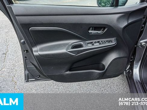 Used 2024 Nissan Versa SV FWD image 44