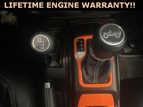 Used 2018 Jeep Wrangler Unlimited Sahara image 21