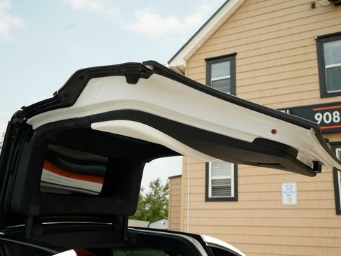 Used 2020 Tesla Model X Long Range AWD/4WD image 34