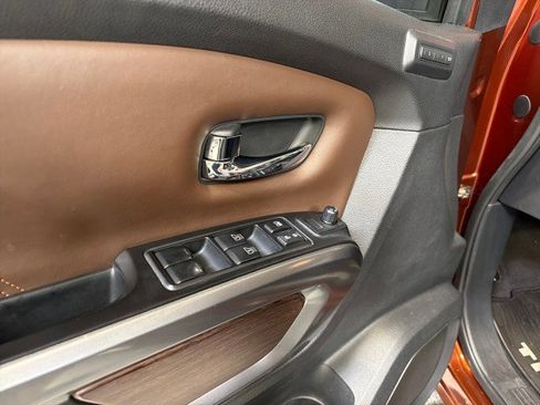 Used 2018 Nissan Titan Platinum Reserve w/ Platinum Utility Package image 18