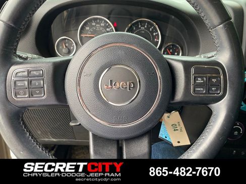 Used 2018 Jeep Wrangler Unlimited Sport S AWD/4WD image 17
