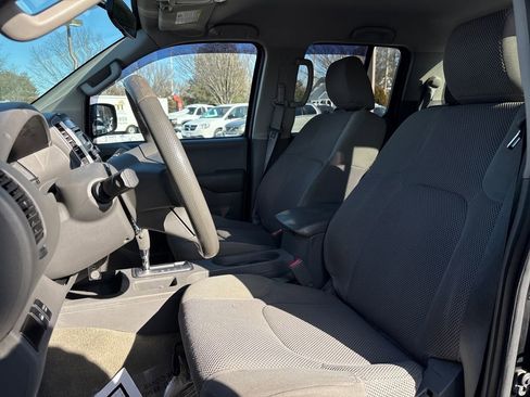 Used 2016 Nissan Frontier S image 13