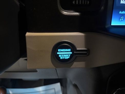 Used 2022 Ford Bronco Wildtrak image 29