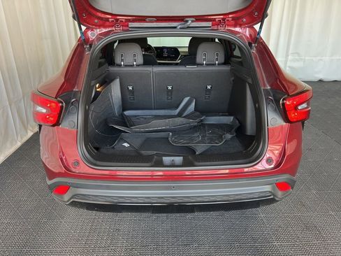 Used 2024 Chevrolet Trax RS w/ Driver Confidence Package FWD image 23