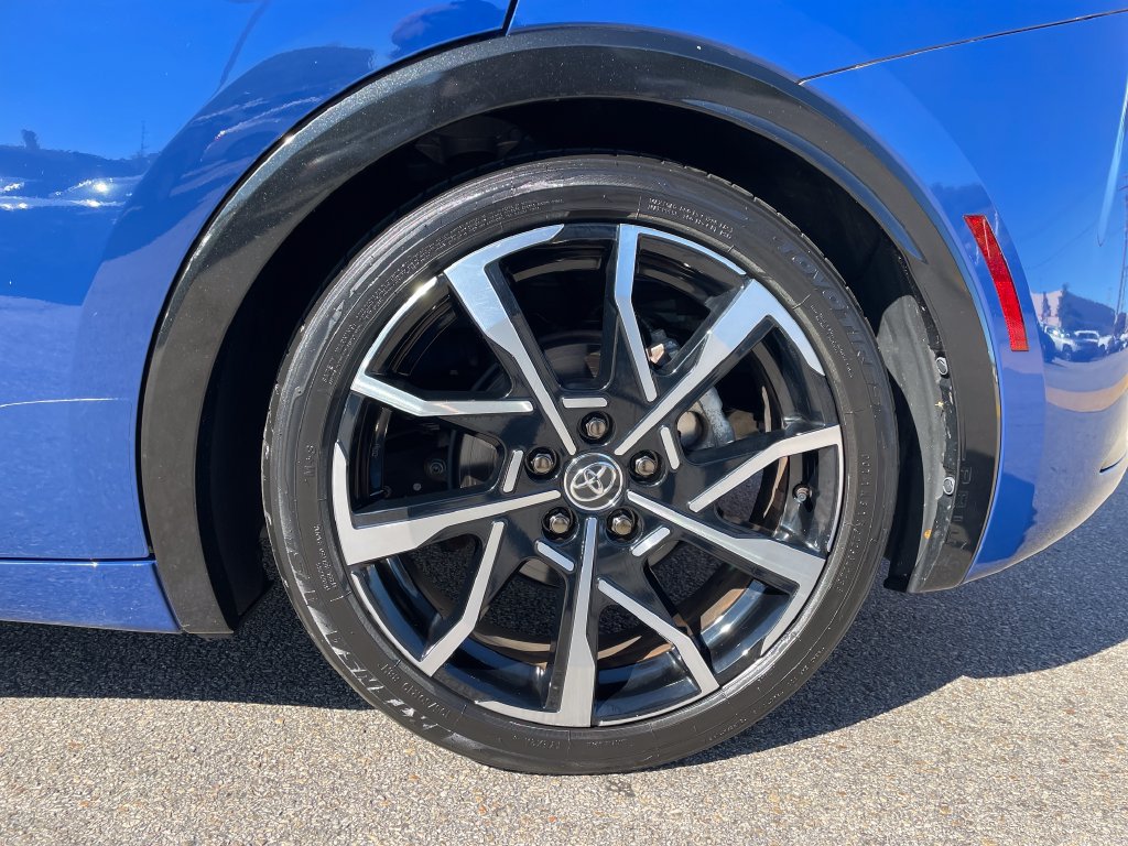 Certified 2024 Toyota Prius Prime FWD image 10