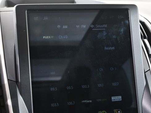 Used 2022 Ford Edge SEL w/ Convenience Package image 28