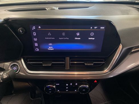 Used 2025 Chevrolet Trax ACTIV w/ Driver Confidence Package FWD image 24