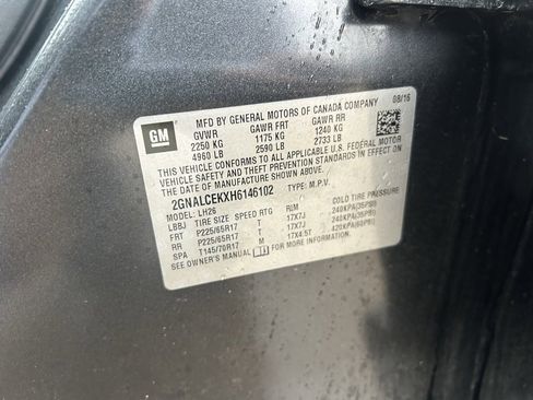 Used 2017 Chevrolet Equinox LT w/ Convenience Package image 12