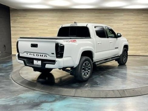 Used 2021 Toyota Tacoma TRD Sport w/ TRD Premium Sport Package AWD/4WD image 22