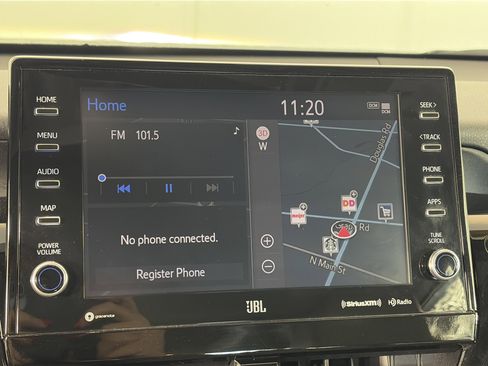 Used 2024 Toyota Camry XLE image 18