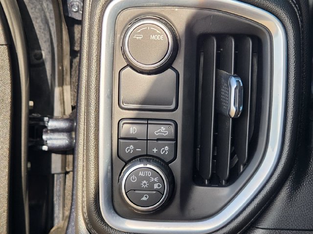 Used 2022 Chevrolet Silverado 1500 RST w/ Convenience Package II RWD image 21