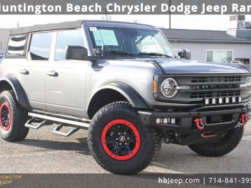 Used 2021 Ford Bronco 4-Door w/ Sasquatch Package image 1