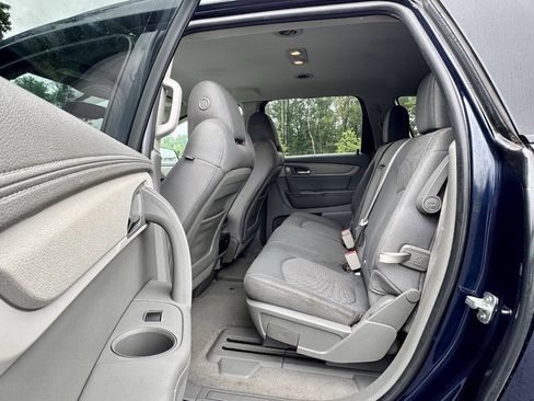 Used 2017 Chevrolet Traverse LS FWD image 28