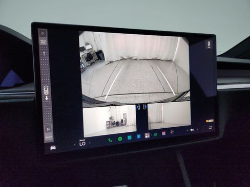 Used 2022 Tesla Model X AWD/4WD image 17