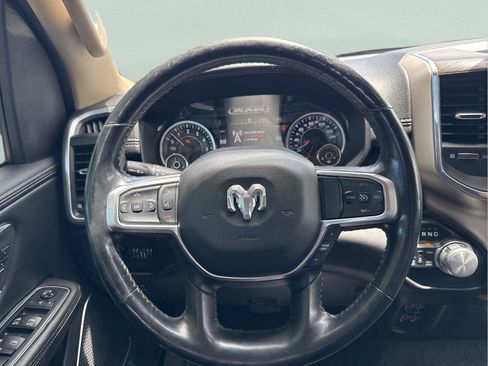 Used 2019 RAM 1500 Laramie AWD/4WD image 30