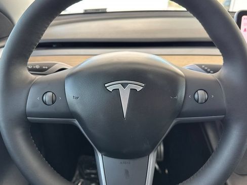 Used 2023 Tesla Model Y Performance AWD/4WD image 27