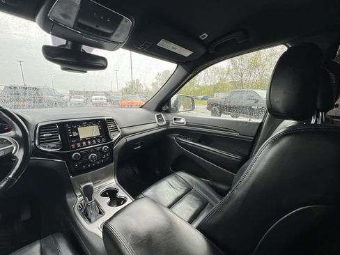 Used 2019 Jeep Grand Cherokee Limited AWD/4WD image 11