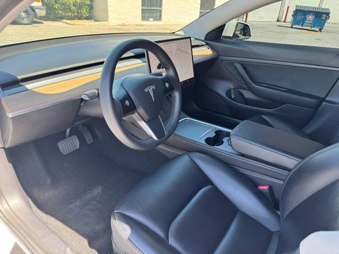 Used 2021 Tesla Model 3 Standard Range Plus RWD image 10