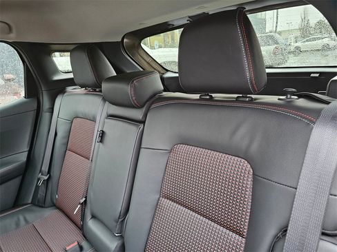 New 2026 Nissan Kicks SR image 7