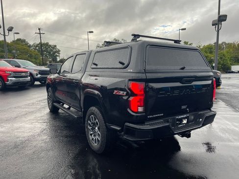 Used 2025 Chevrolet Colorado Z71 image 3