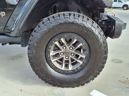 Used 2024 Jeep Wrangler Unlimited Rubicon 392 image 10