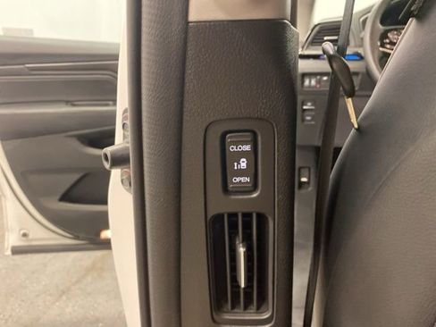 Certified 2023 Honda Odyssey Elite image 26