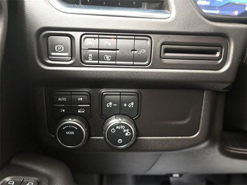 Used 2022 Chevrolet Tahoe RST w/ Sport Performance Package image 16