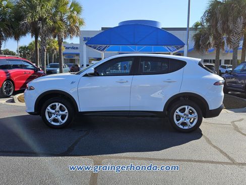 Used 2024 Dodge Hornet GT Plus image 2