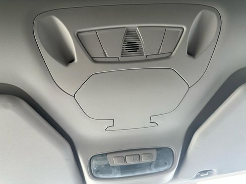 Used 2019 Ford Transit Connect XLT FWD image 18