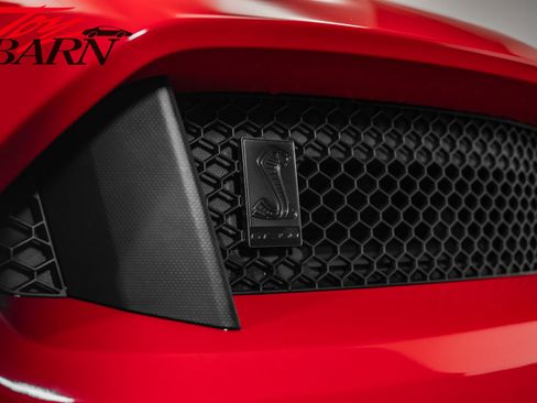 Used 2016 Ford Mustang Shelby GT350 w/ Technology Package image 9