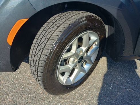 Used 2023 Kia Soul LX w/ LX Technology Package image 9