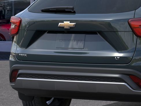 New 2026 Chevrolet Trax LT image 14