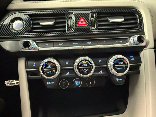 Used 2023 Genesis G70 3.3T w/ Sport Prestige Package RWD image 24