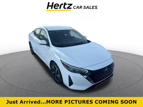 Used 2025 Nissan Sentra SV image 1
