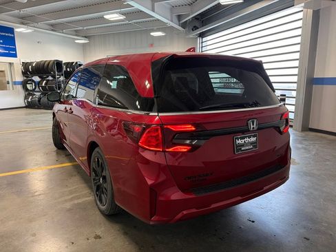 Used 2026 Honda Odyssey Sport-L image 8
